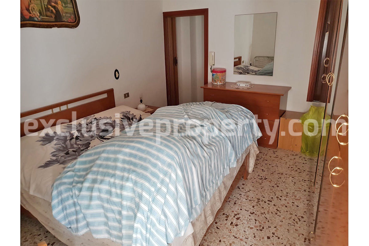 Habitable house in good condition with garage for sale in Castellino del Biferno