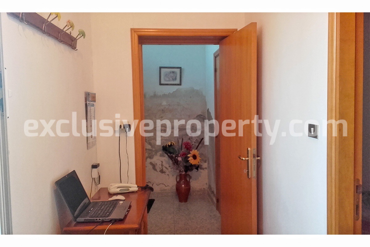 House with sea view and garden for sale in the countryside of Paglieta - Abruzzo 15
