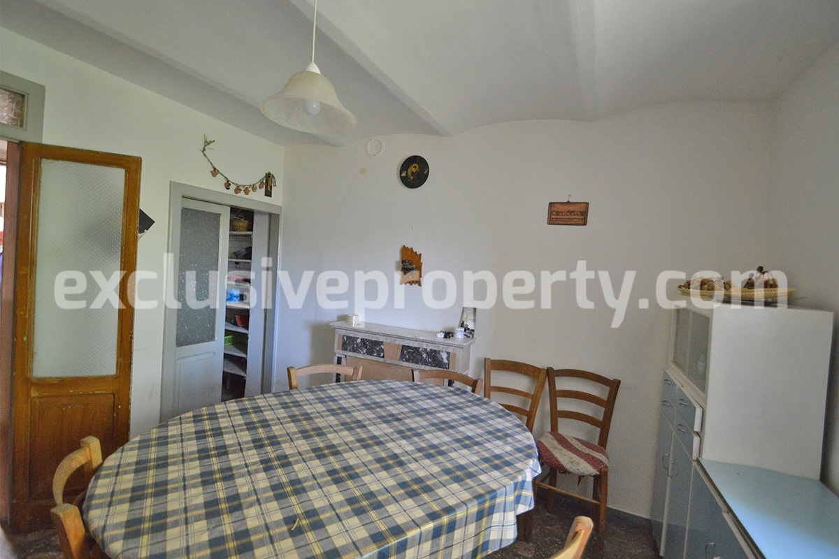 Habitable and well kept village house for sale in Belmonte del Sannio Molise 5