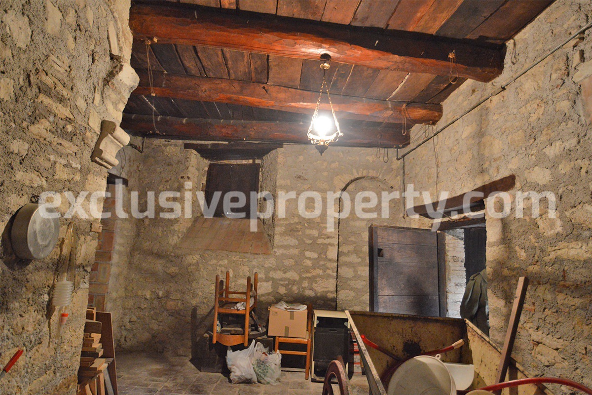 House in the old town for sale Busso Campobasso Molise