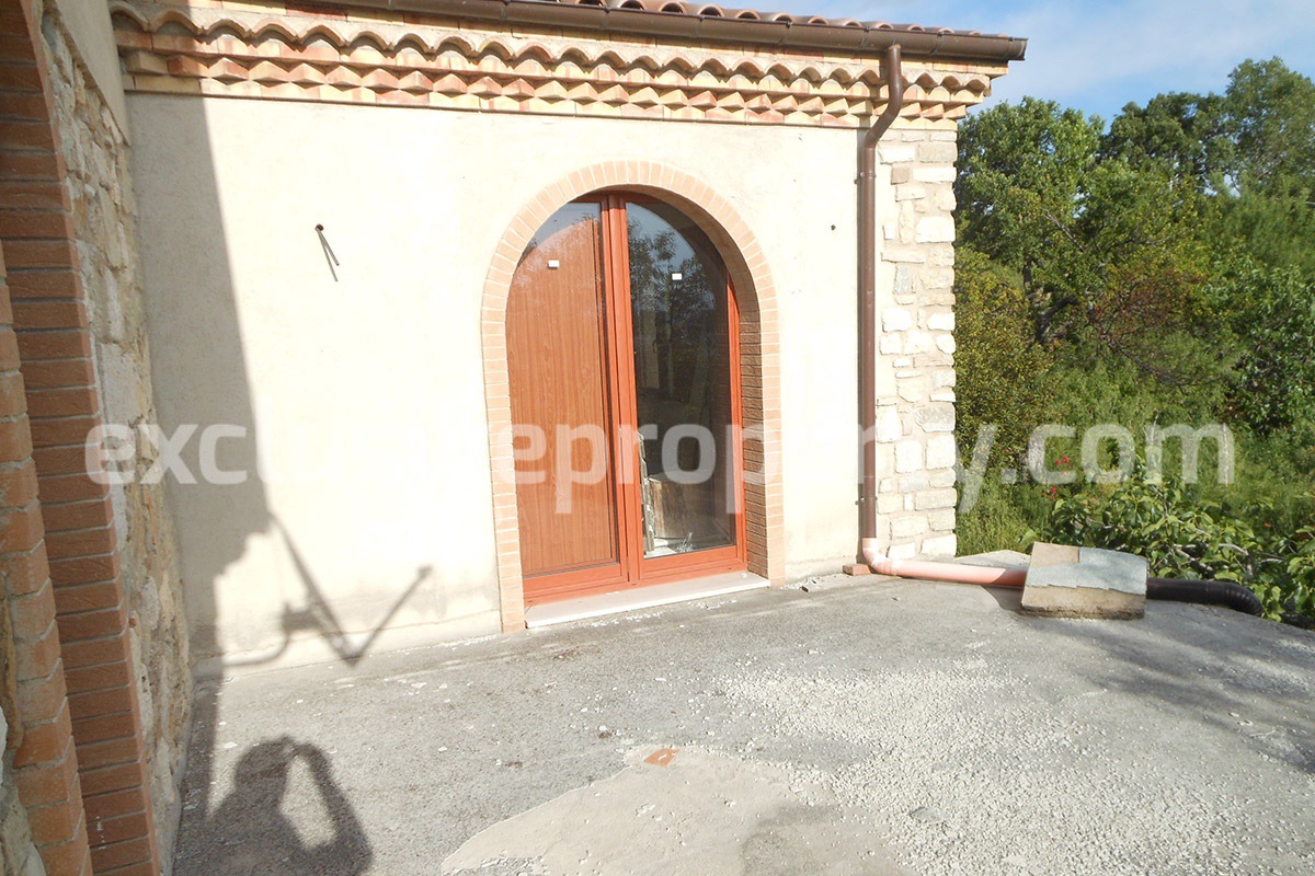 Spacious country villa for sale in Busso Campobasso 9
