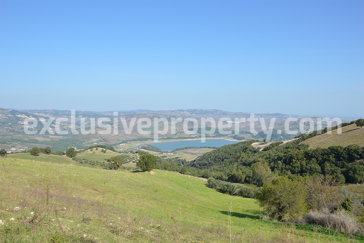Cottage with land for sale in Casacalenda Molise