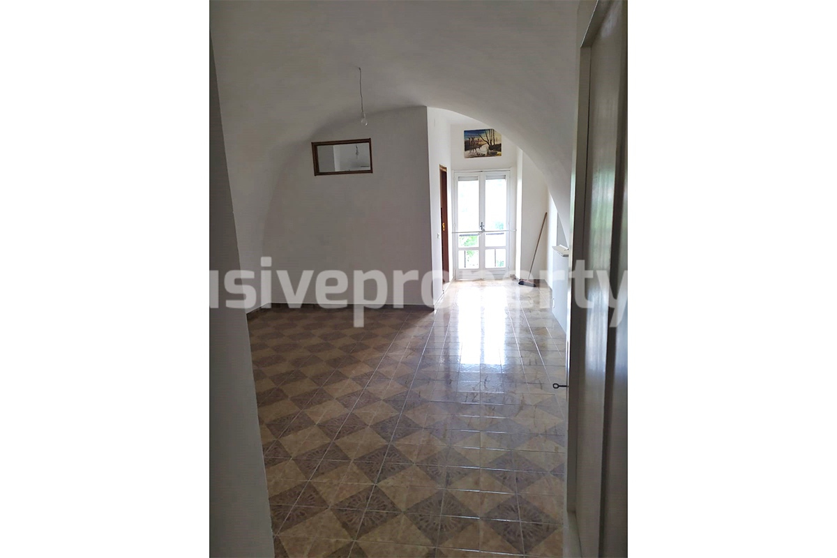 Small house on one level with cellar for sale in Molise - Italy