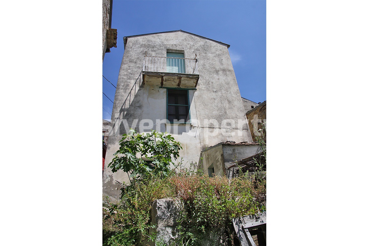 Town house for sale in the characteristic Molise region