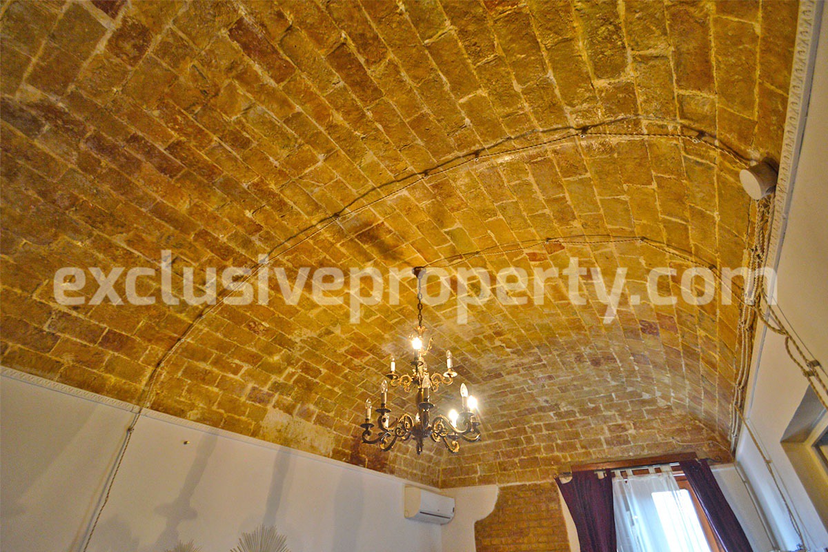 Characteristic brick house renovated in a rustic style for sale in Casalbordin 23