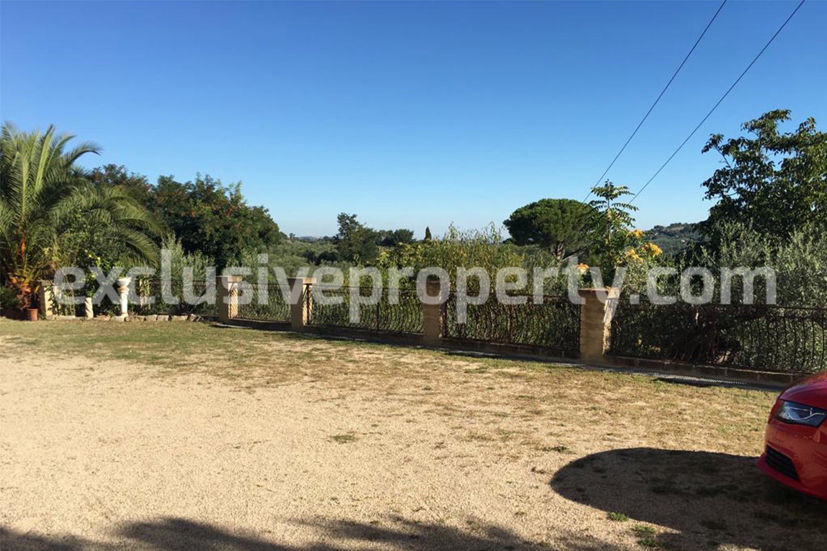 Renovated country house with rustic furniture for sale in the Molise Region 47