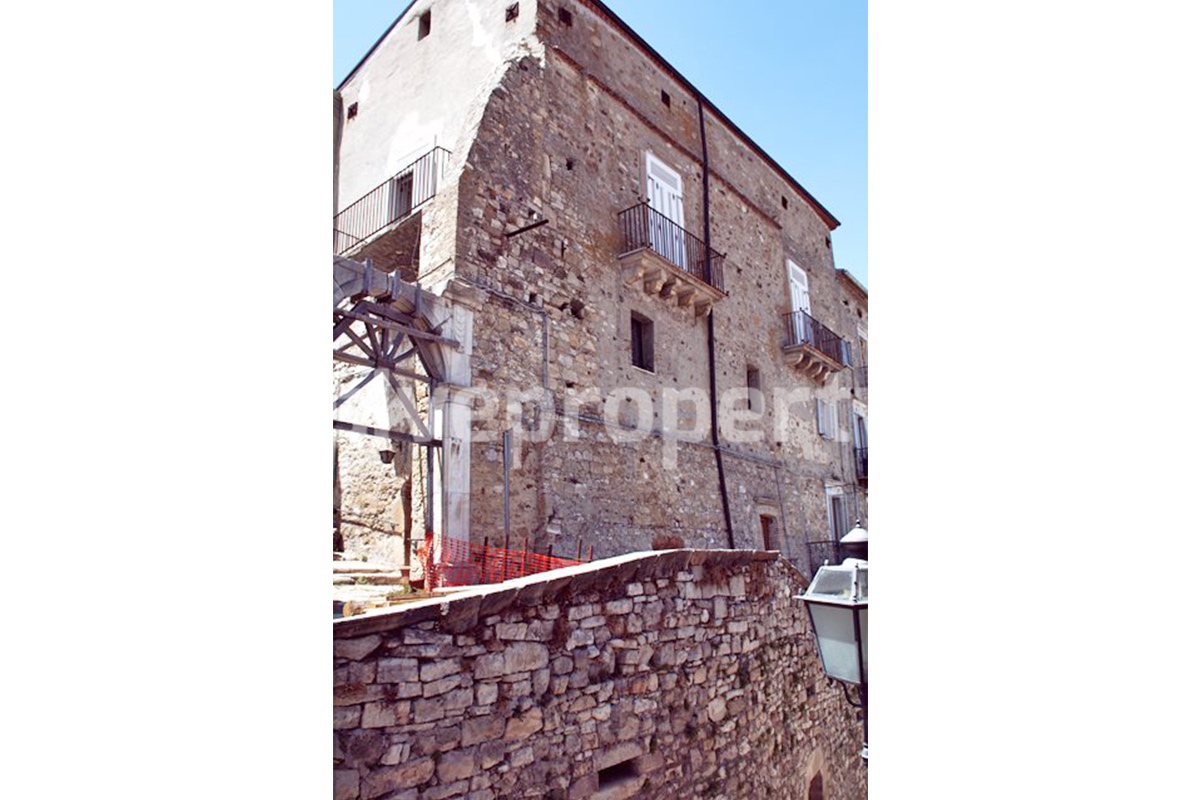 Ancient stone house for sale in Italy Molise Campobasso