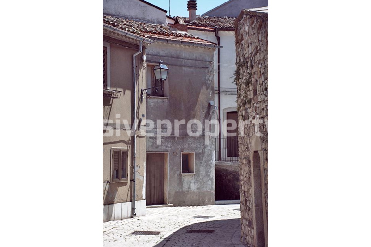 Ancient stone house for sale in Italy Molise Campobasso