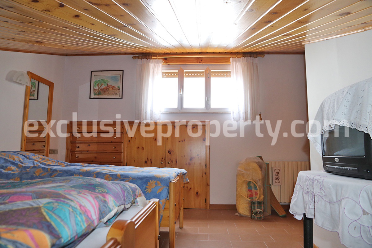 Spacious house with outdoor area cellars and panoramic views for sale in Molise 23