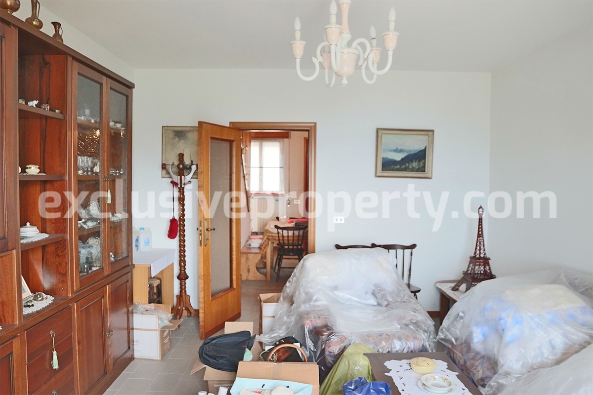 Spacious house with outdoor area cellars and panoramic views for sale in Molise 6