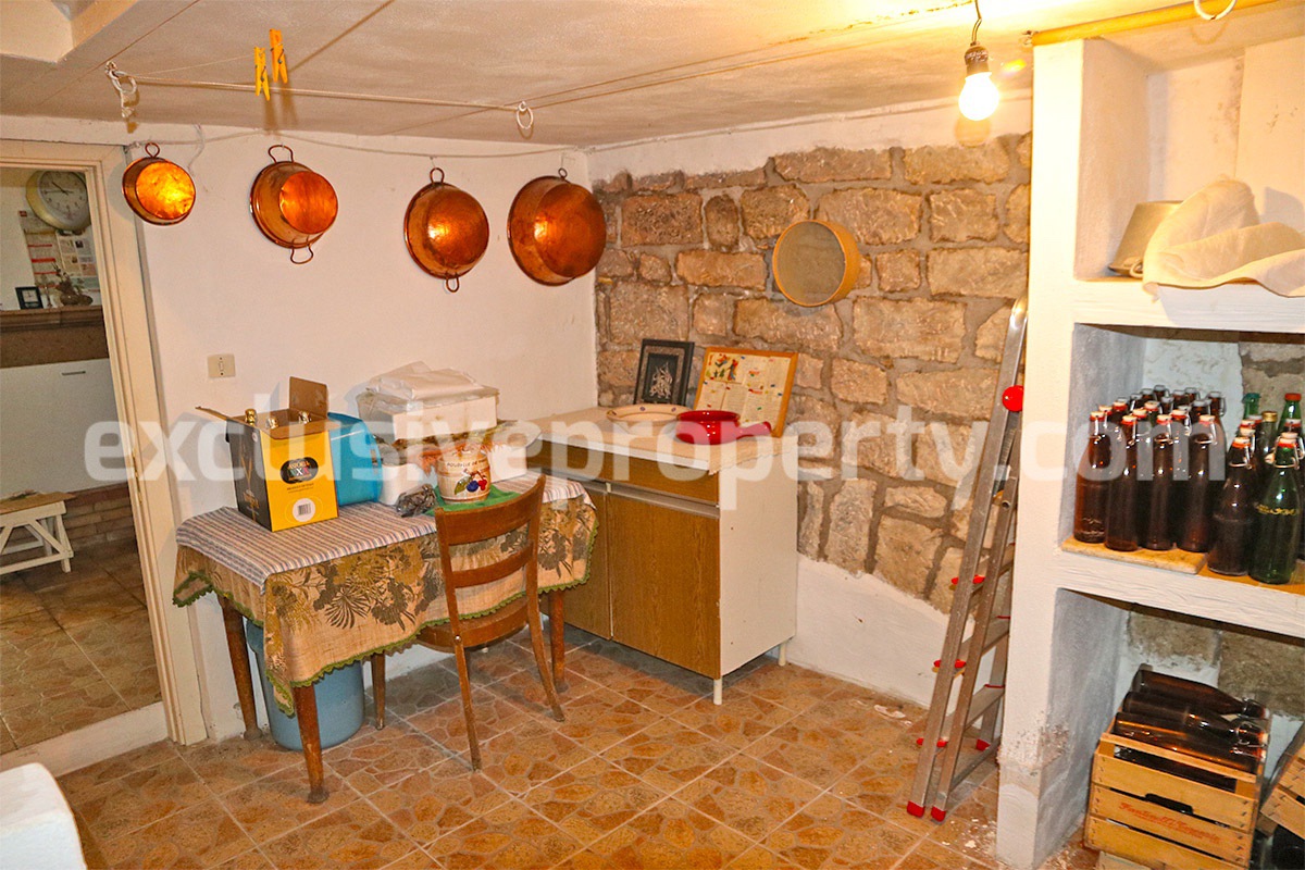 Spacious house with outdoor area cellars and panoramic views for sale in Molise 28