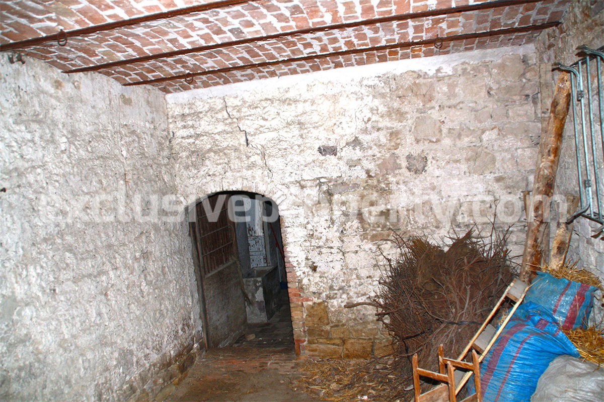 Stunning stone town house for sale with land in Castelbottaccio Molise Italy 8