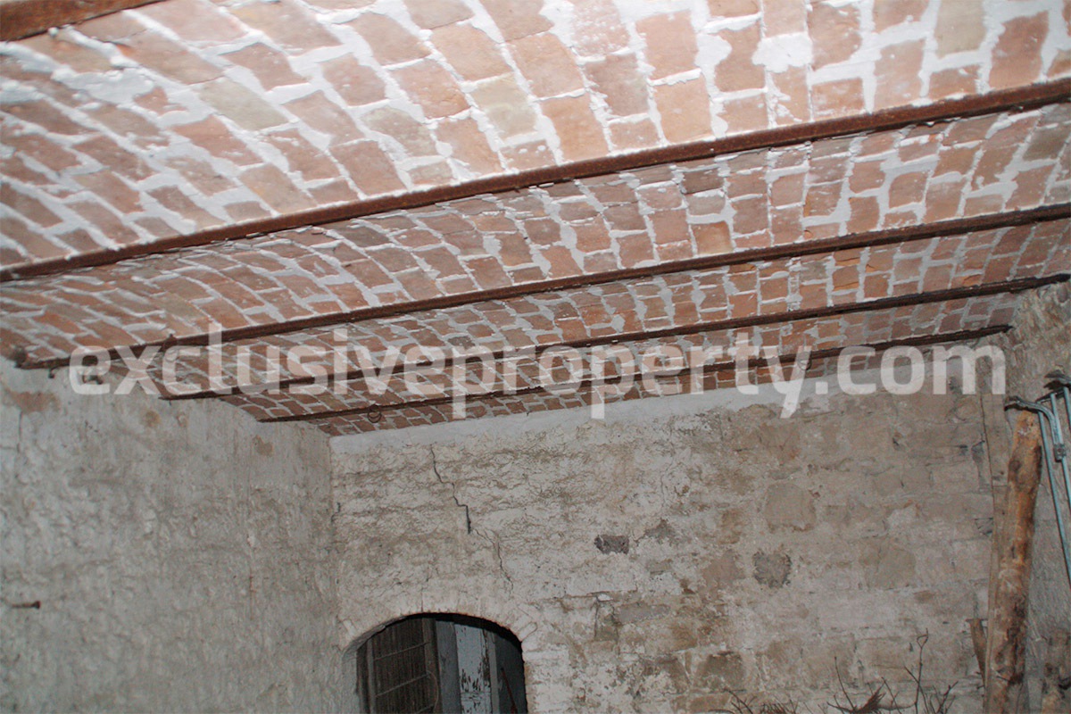 Stunning stone town house for sale with land in Castelbottaccio Molise Italy 10
