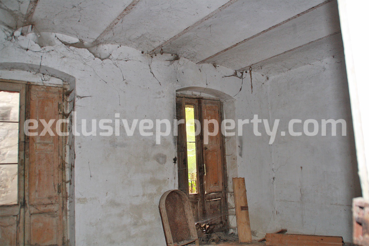 Stunning stone town house for sale with land in Castelbottaccio Molise Italy 7