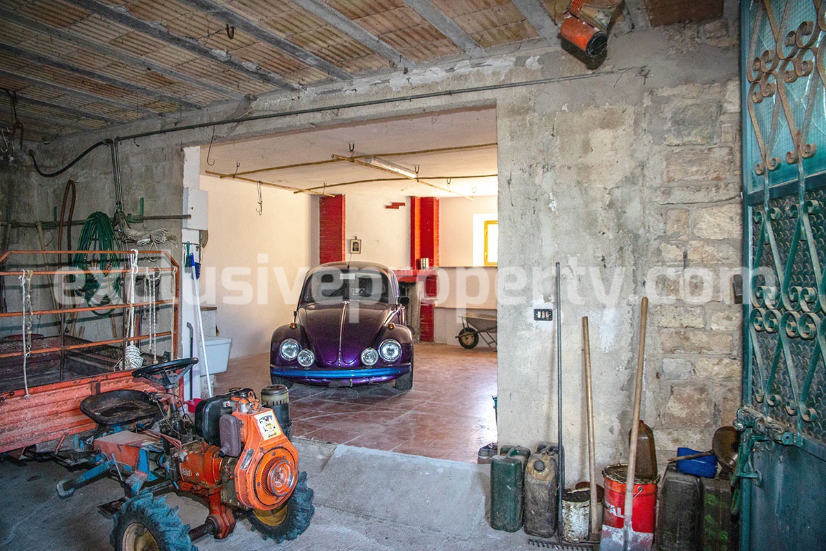 Country house unfinished of three floors for sale in Castelbottaccio Molise Italy