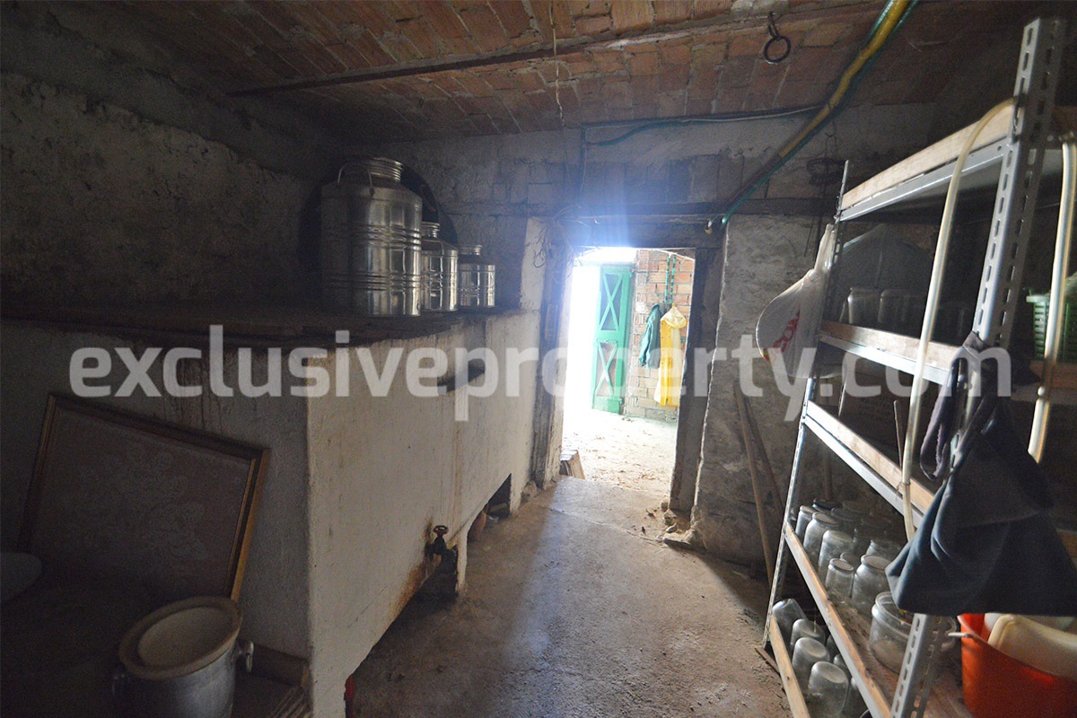 Habitable village house with cellar for sale in Abruzzo - Celenza sul Trigno 41