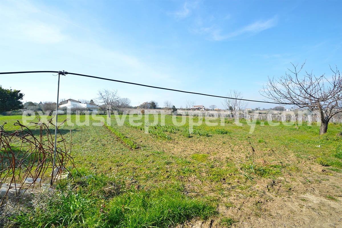 Building land of 4000 sq m for sale in the Abruzzo countryside in Casalbordino