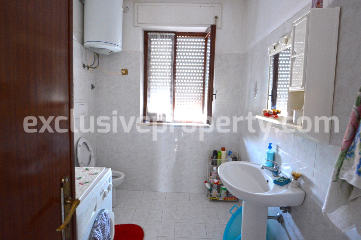 Big habitable house with garden and terrace for sale in Abruzzo 8
