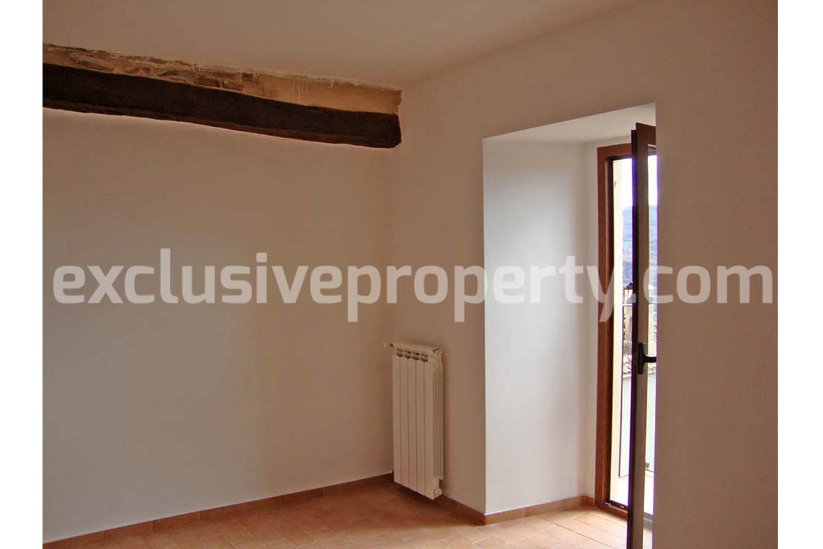 Apartment in restored stone wood loft for sale in Civitacampomarano Molise Italy 10
