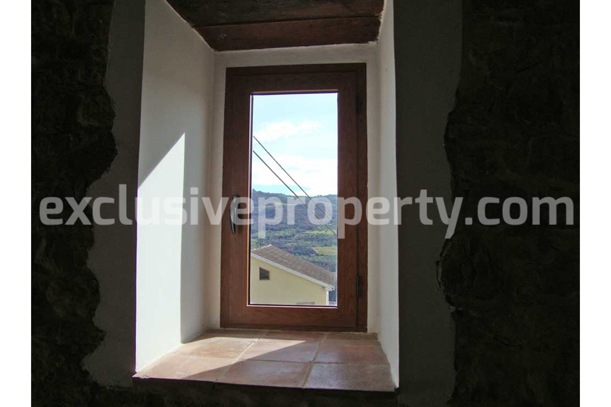 Apartment with stone interiors - renovated - habitable for sale in Molise 12