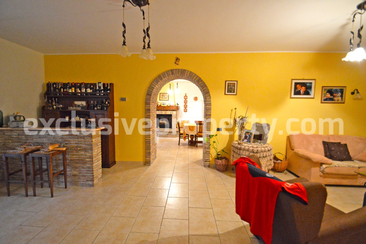 Villa consisting of two apartments with garden for sale in Italy 25