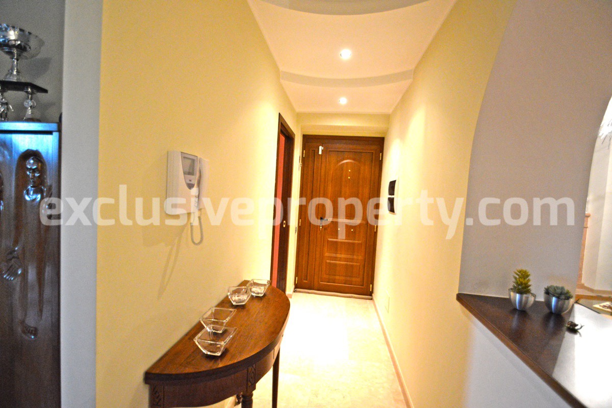 Villa consisting of two apartments with garden for sale in Italy 30