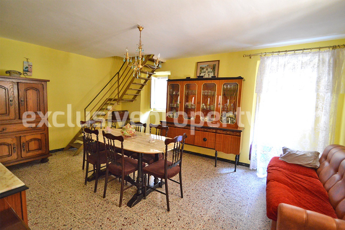 Renovated house with terrace and garden near the Adriatic sea for sale in Mafalda 12