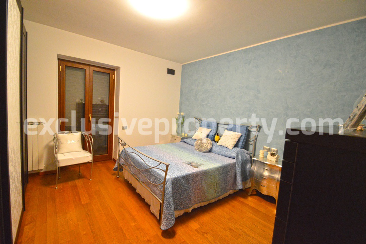 Villa consisting of two apartments with garden for sale in Italy 35