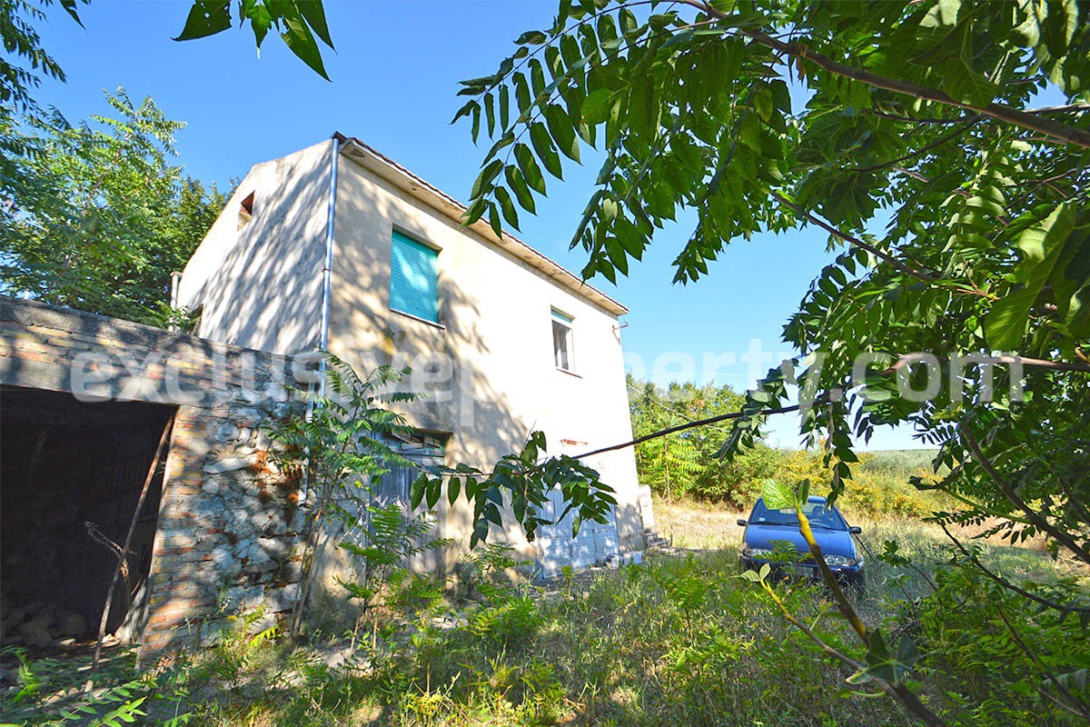 Farm house with 2 hectares of land with sea view for sale in Mafalda 2