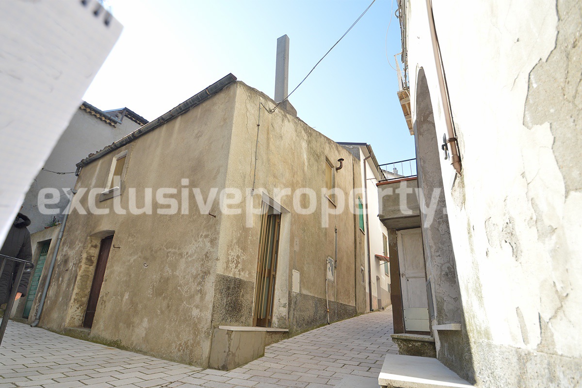 Ancient stone house with terrace for sale in Mafalda located 25 km Adriatic Sea 3