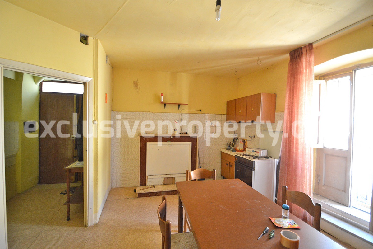 House with terrace and garage for sale in Italy Molise Region Village Mafalda 5