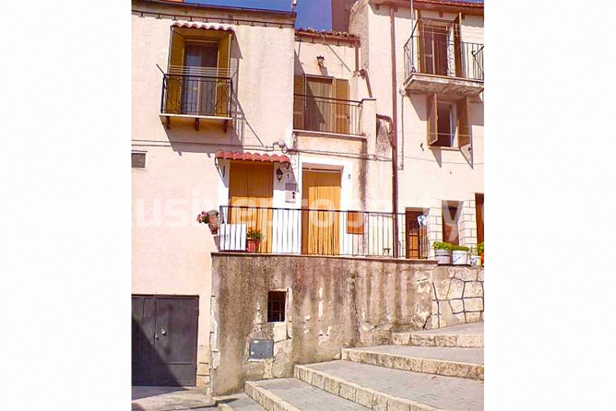 Town house habitable for sale in the center of Mafalda - Molise - Italy