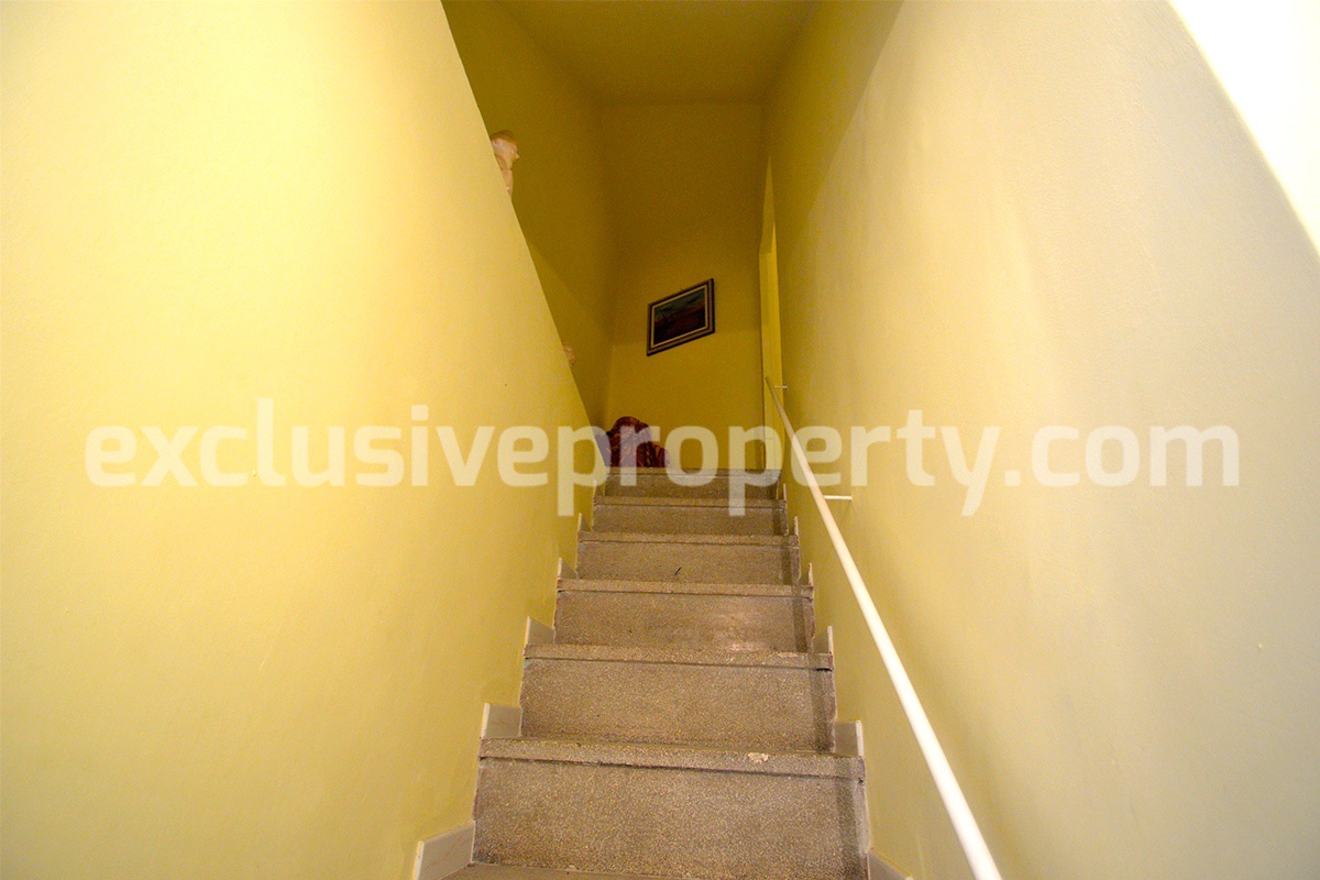 Cheap property with panoramic terrace and two rooms for sale in Molise
