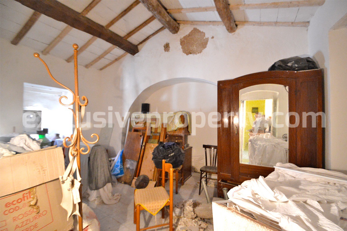 Cheap property with panoramic terrace and two rooms for sale in Molise