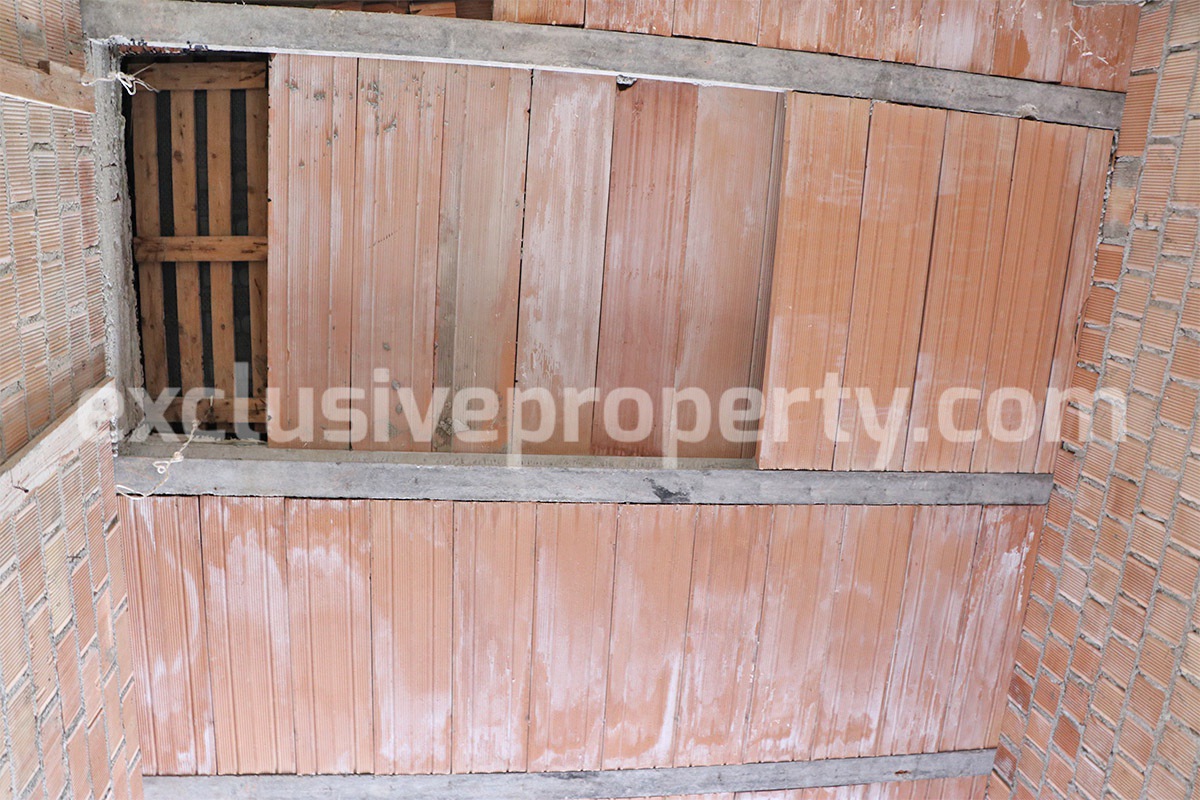 Two houses to be restored for sale in Molise - Italy - Village Mafalda 6