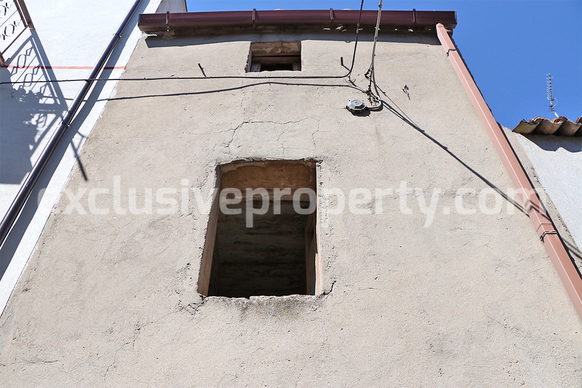 Two houses to be restored for sale in Molise - Italy - Village Mafalda 8