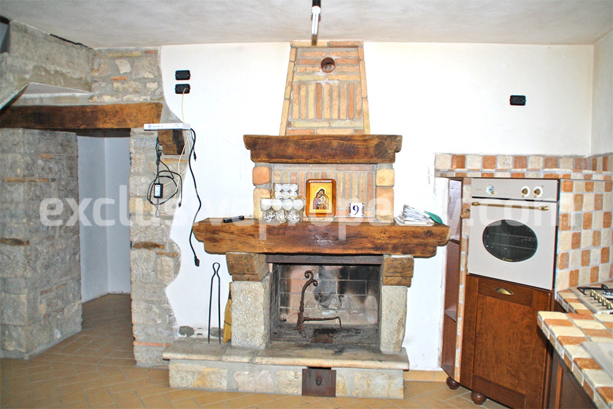 Character stone house partially renovated for sale in Molise 2