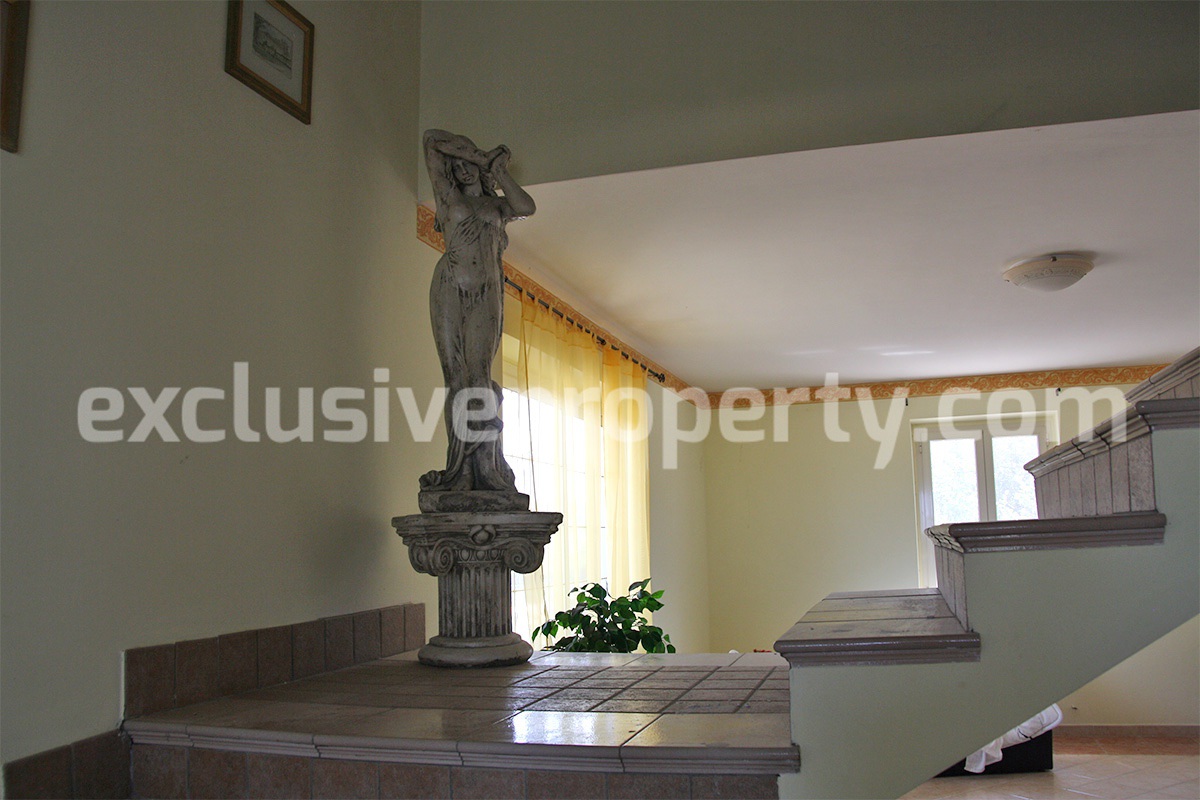 Huge country house with land and terrace for sale in Montenero di Bisaccia 14