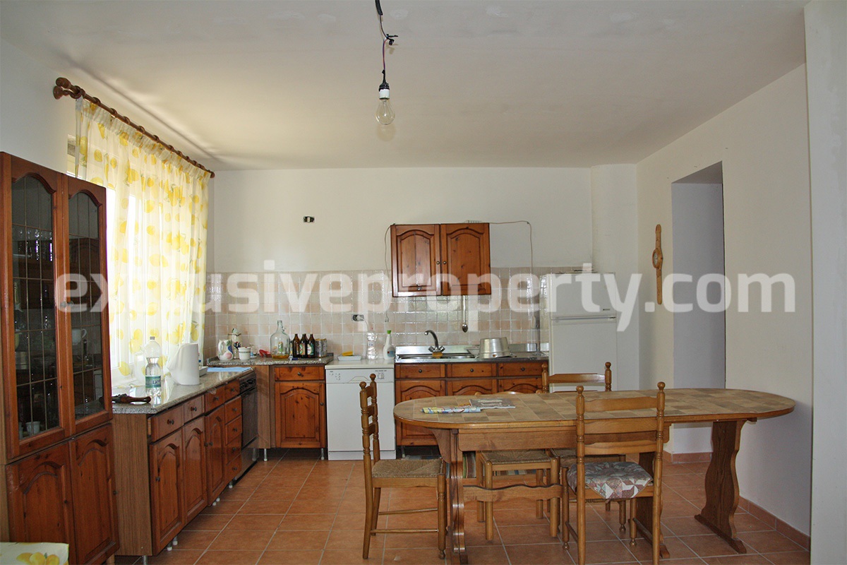 Huge country house with land and terrace for sale in Montenero di Bisaccia 11