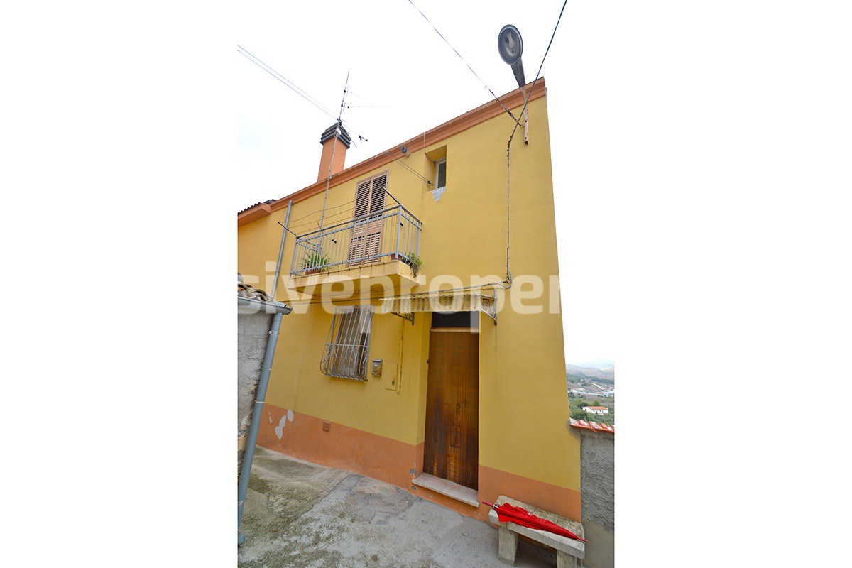 Habitable house for sale in Montenero di Bisaccia 10 min by car from the beach 2
