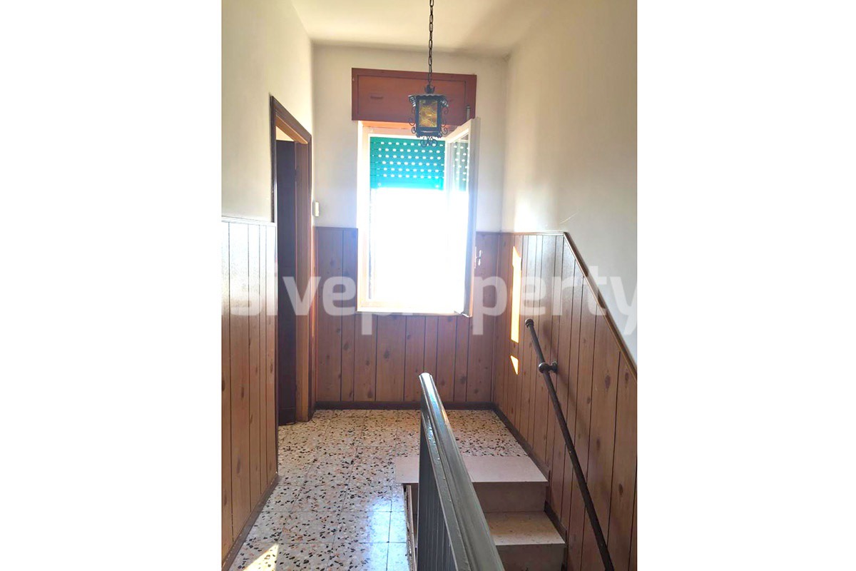 Habitable house for sale in Montenero di Bisaccia 10 min by car from the beach 8