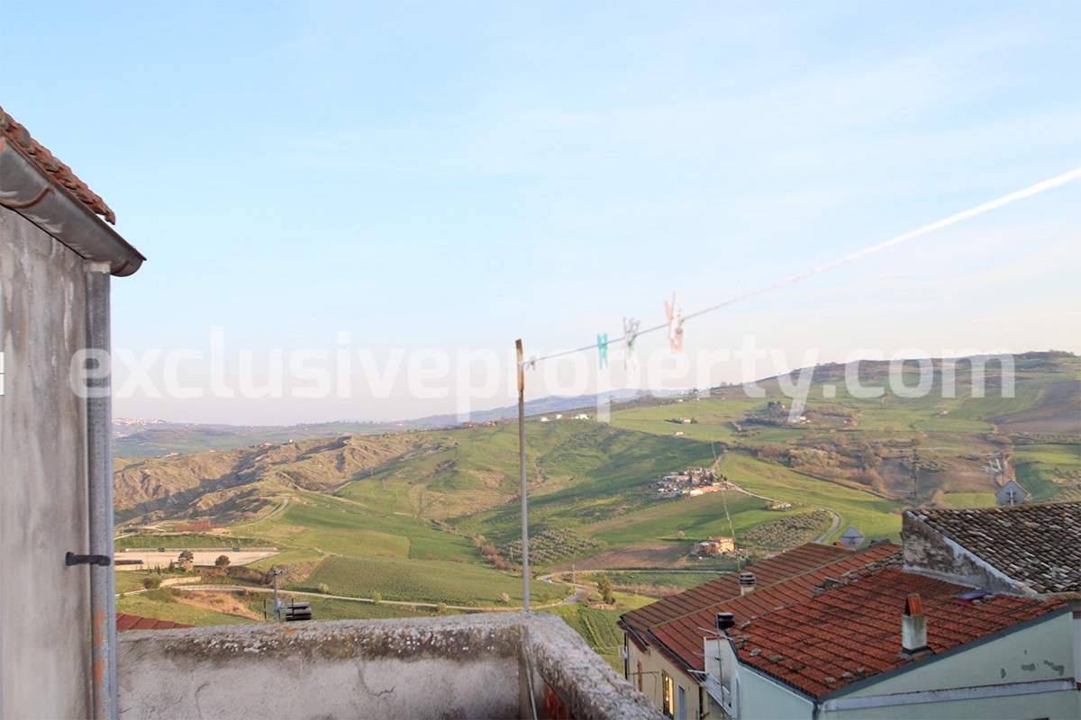 Town house two bedrooms and balconies for sale near the sea Molise
