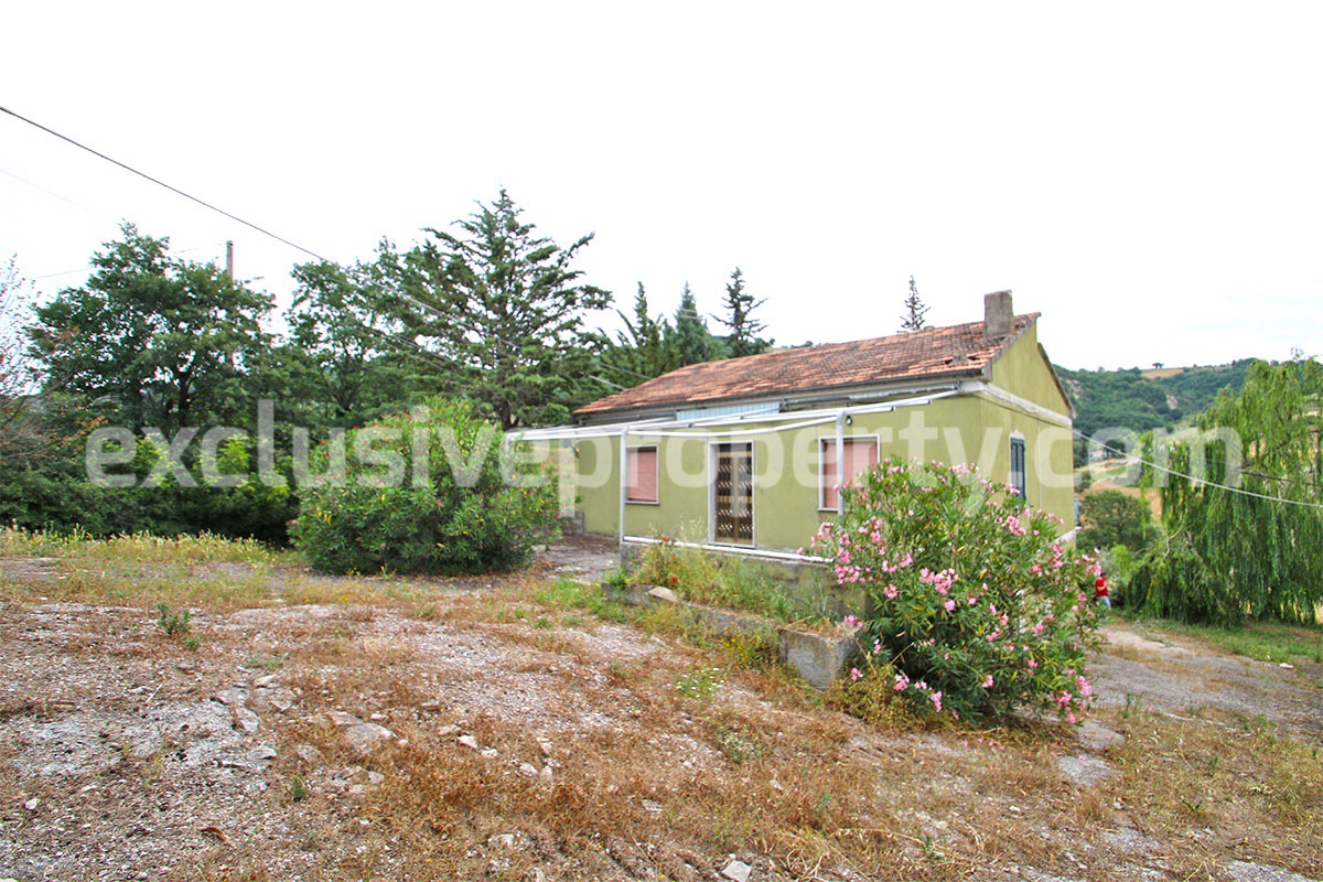House with cottage and barn for sale in Italy Molise - Trivento