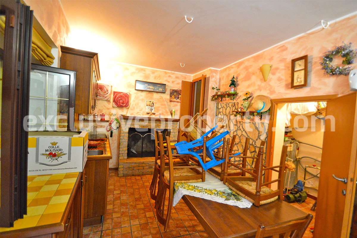Renovated town house with two separate entrances for sale in Molise 4