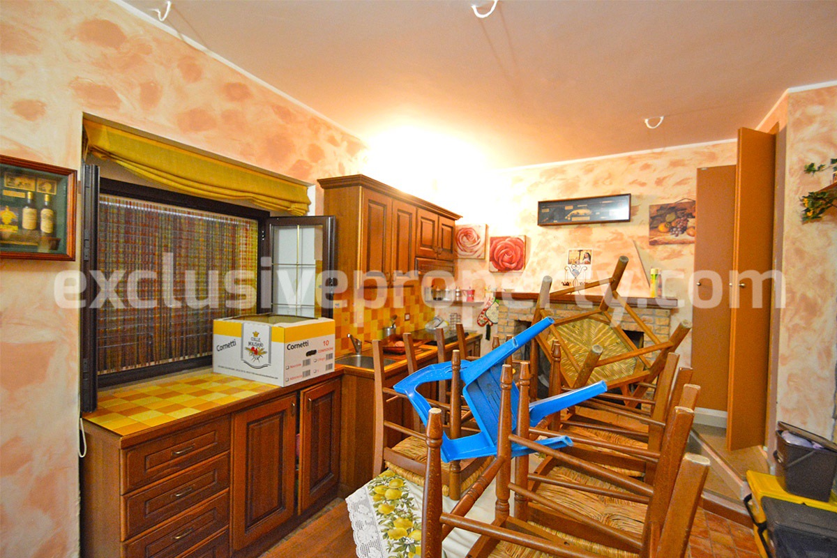 Renovated town house with two separate entrances for sale in Molise 5