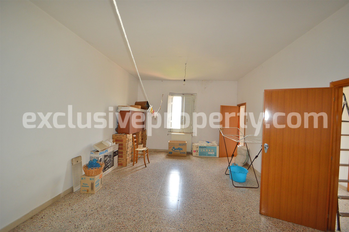 Spacious house with garage for sale in the Molise Region Italy 19