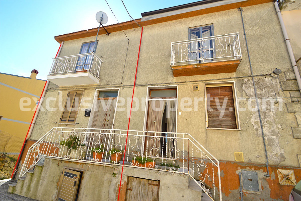 Two storey house with cellars for sale in Tavenna - Molise