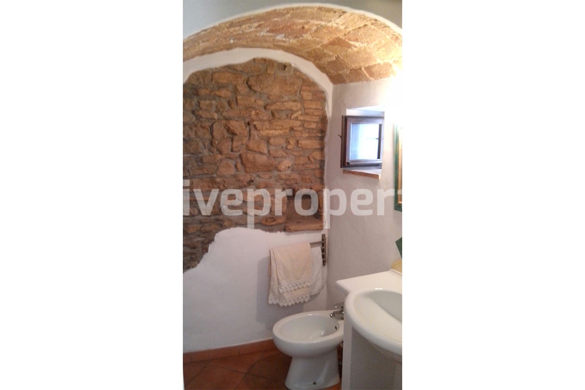 House in excellent condition renovated for sale in Molise Campobasso 10