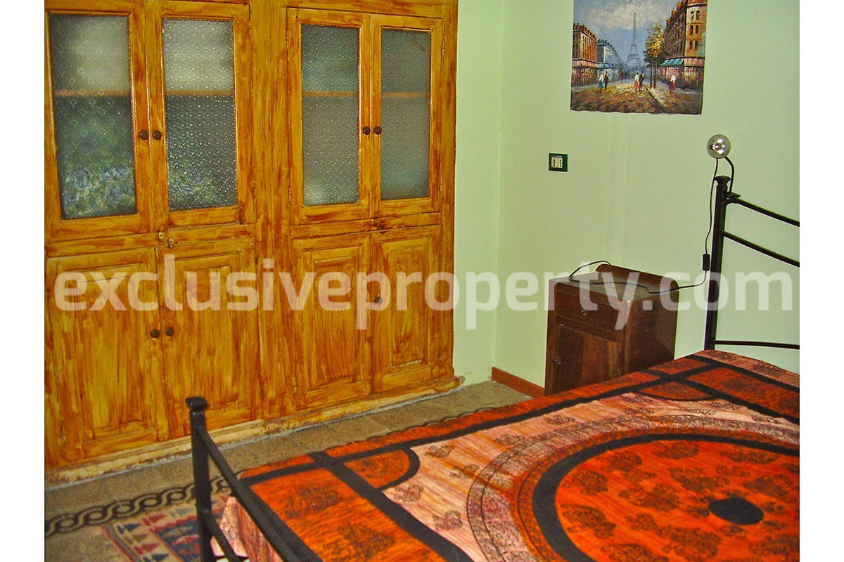 Renovated town house three bedrooms for sale in Molise 9