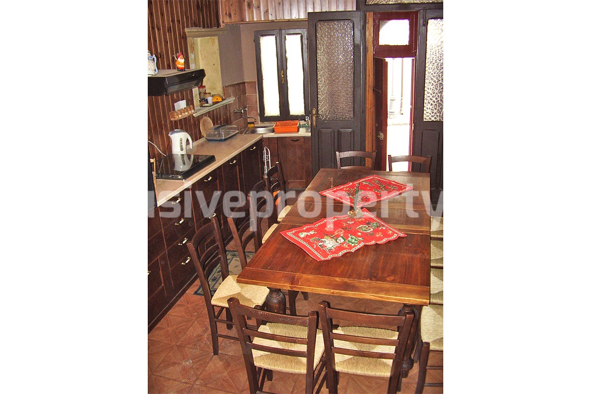 Renovated town house three bedrooms for sale in Molise 5